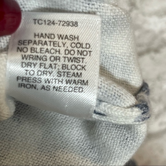 Pendleton Women’s Blue Chevron Button Up Cotton Cardigan Sweater Sz M - Picture 7 of 9